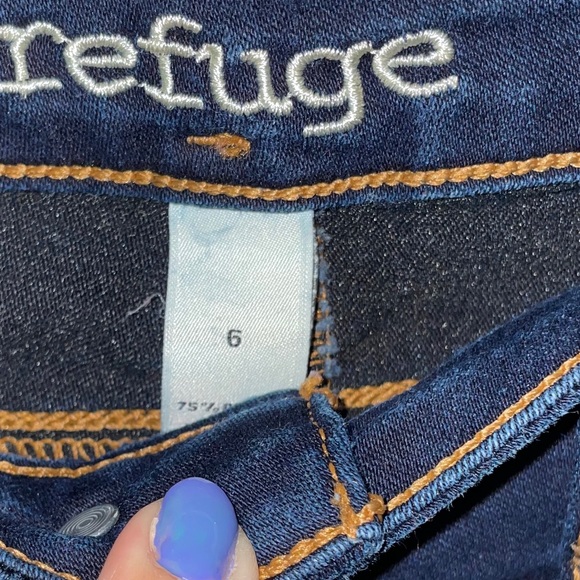 Refuge Jean shorts - Picture 5 of 5